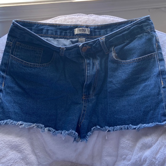 Forever 21 Jean Shorts 💙 - Picture 1 of 2